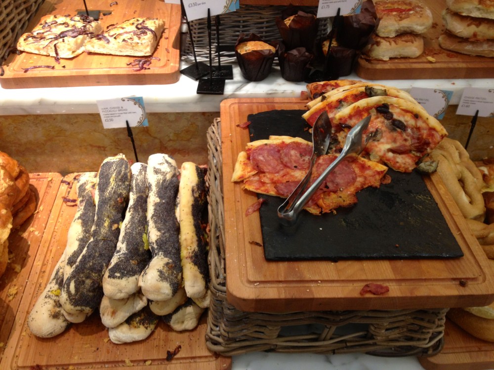 The pizza looks so good!!